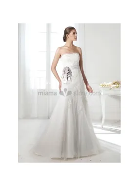 DANIELA - A-line Strapless Empier waist Chapel train Tulle Wedding dress