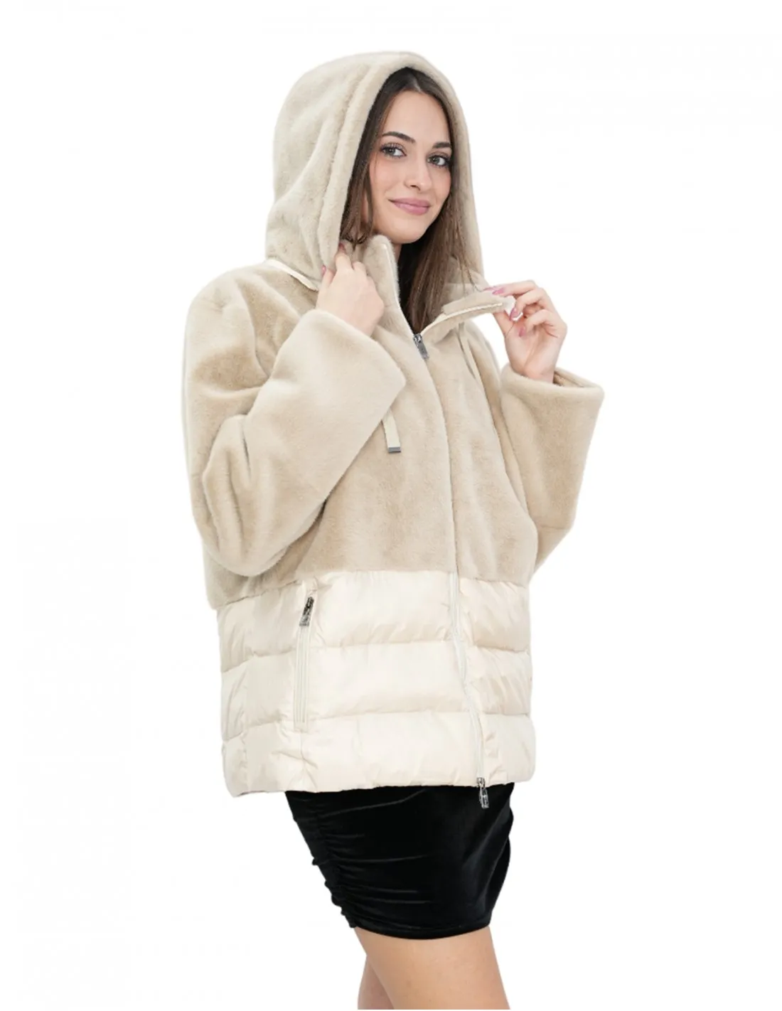 Giacca piumino con pelliccia montone beige 54 con cappuccio chiusura zip tasche esterne 