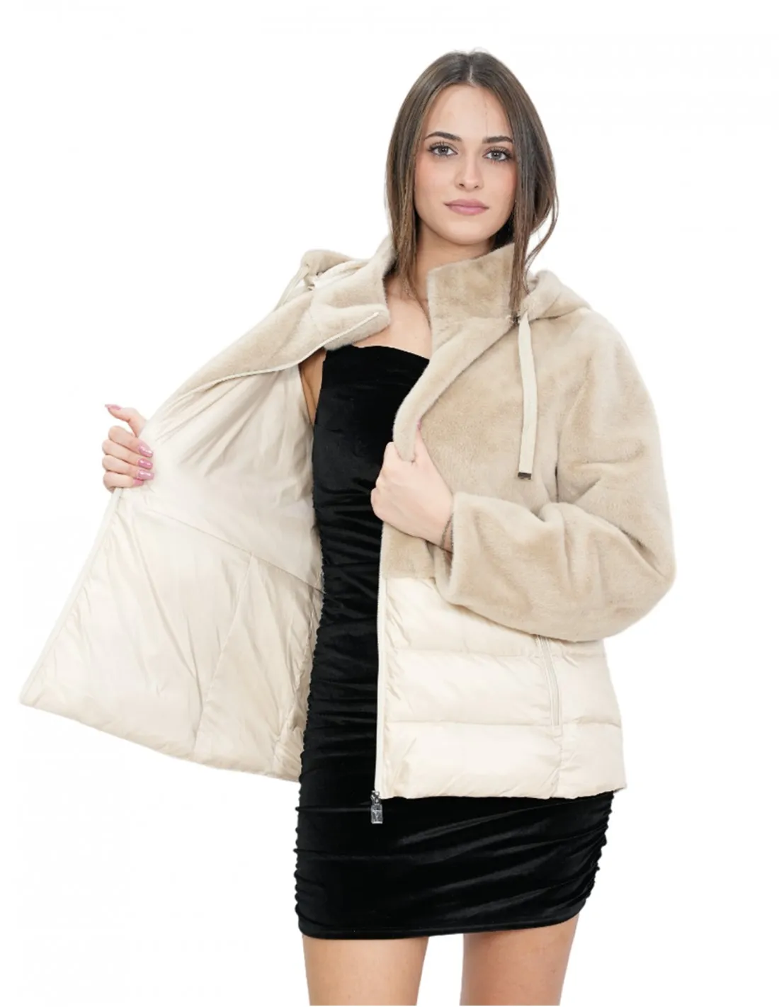 Giacca piumino con pelliccia montone beige 54 con cappuccio chiusura zip tasche esterne 