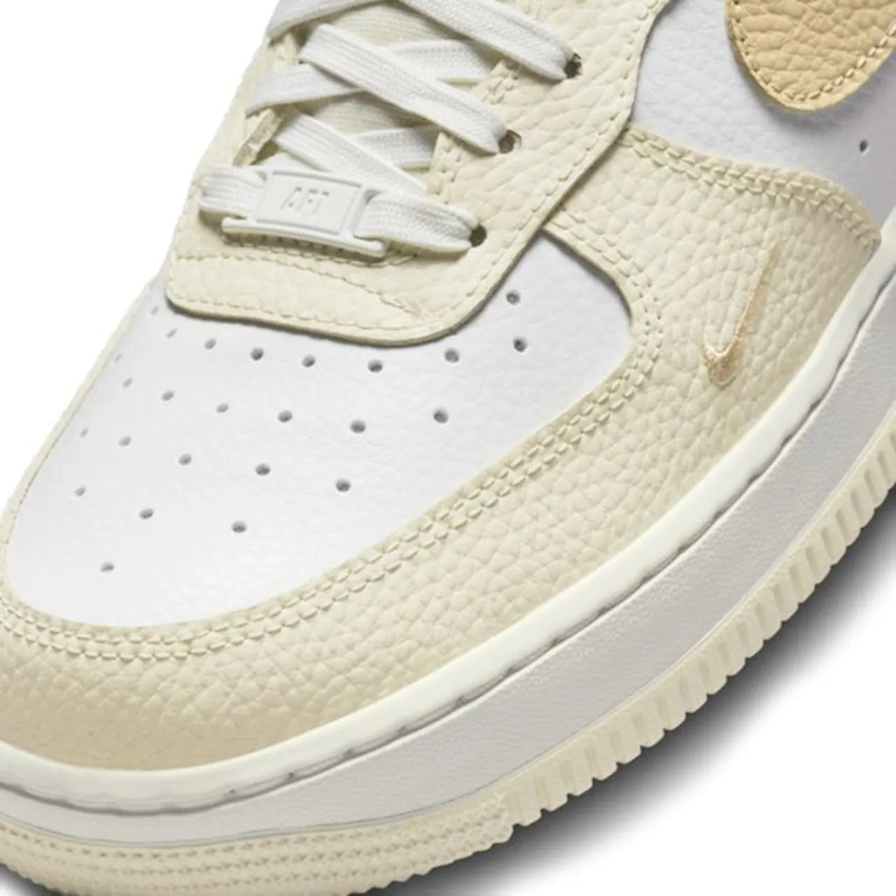 Nike Air Force 1 Low Coconut Milk