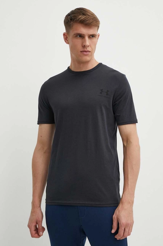 Under Armour t-shirt